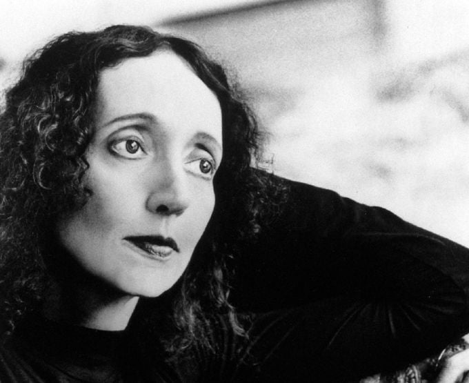joyce_carol_oates_by_marion_ettlinger_hires